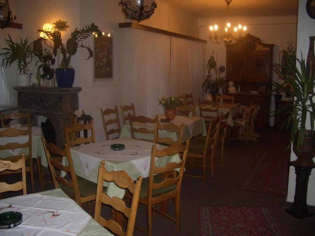 Hotel Adam Sarrebruck Extérieur photo