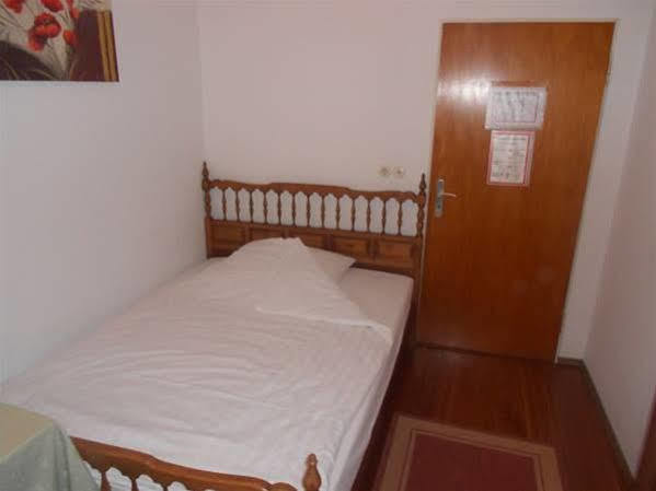 Hotel Adam Sarrebruck Extérieur photo